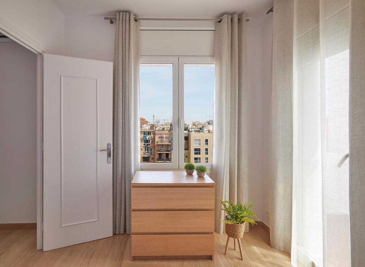 Fisa Rentals Aribau Barcelona Exteriör bild